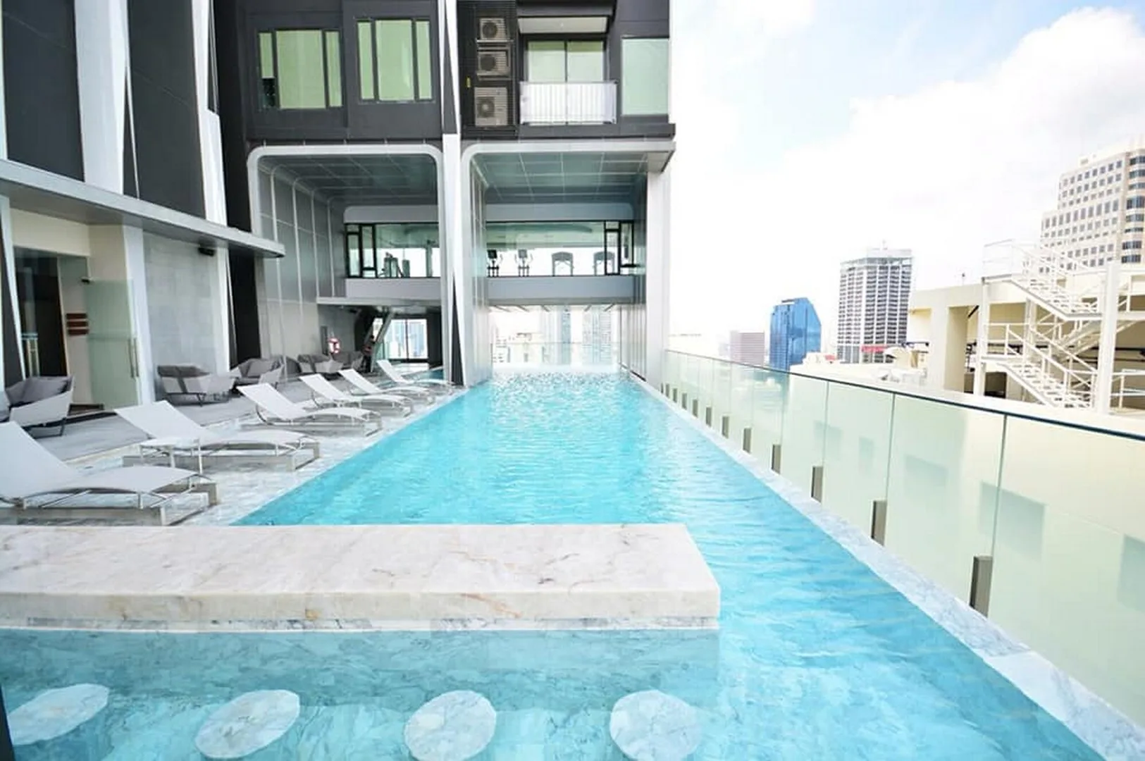 Property photos for Edge Sukhumvit 23
