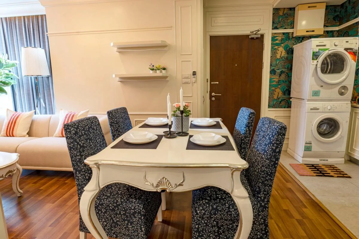 Property photos for Le Luk