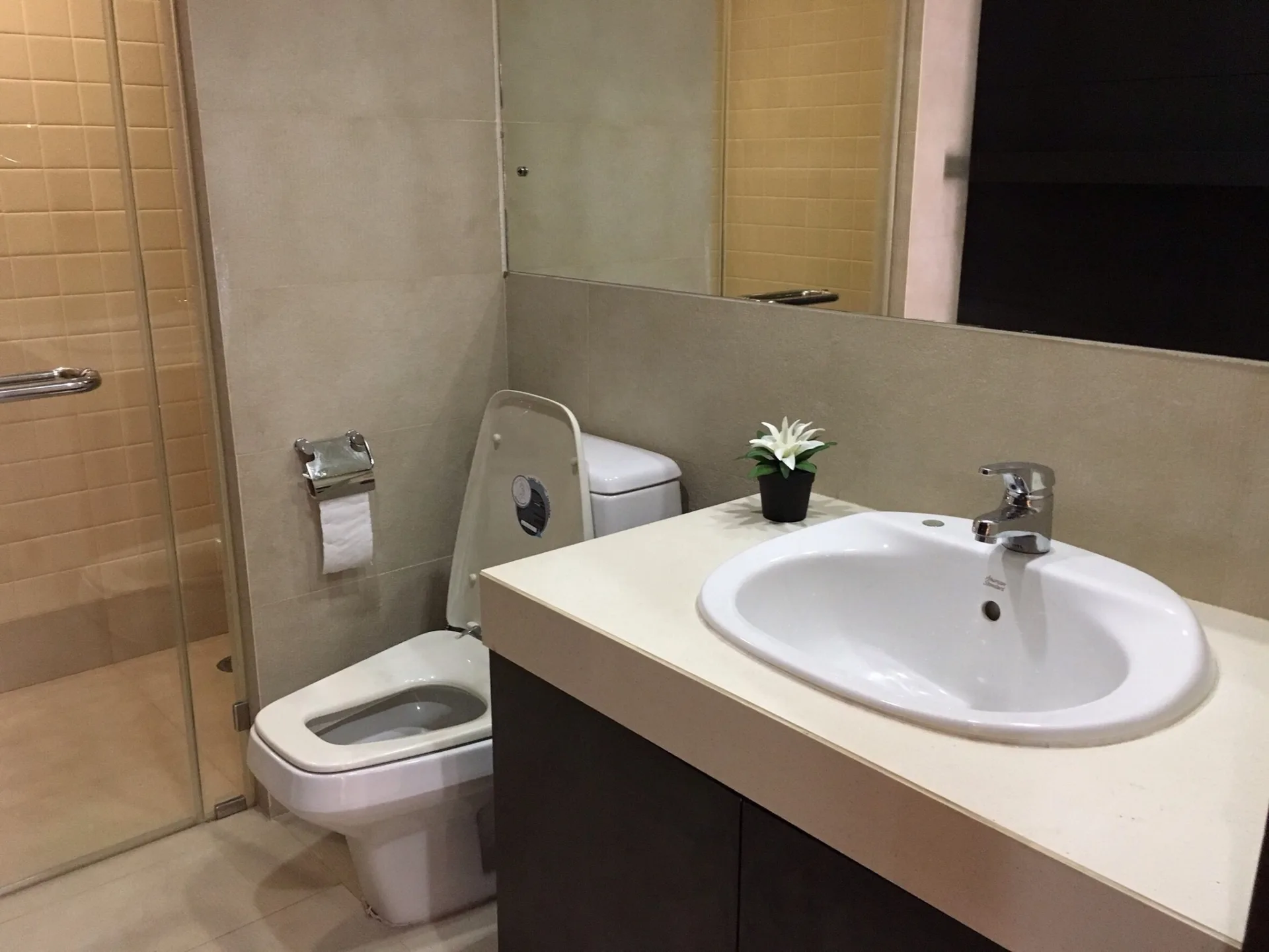 Property photos for Silom Grand Terrace