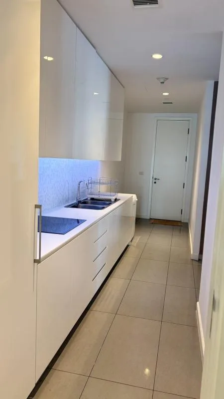 Property photos for 185 Rajadamri