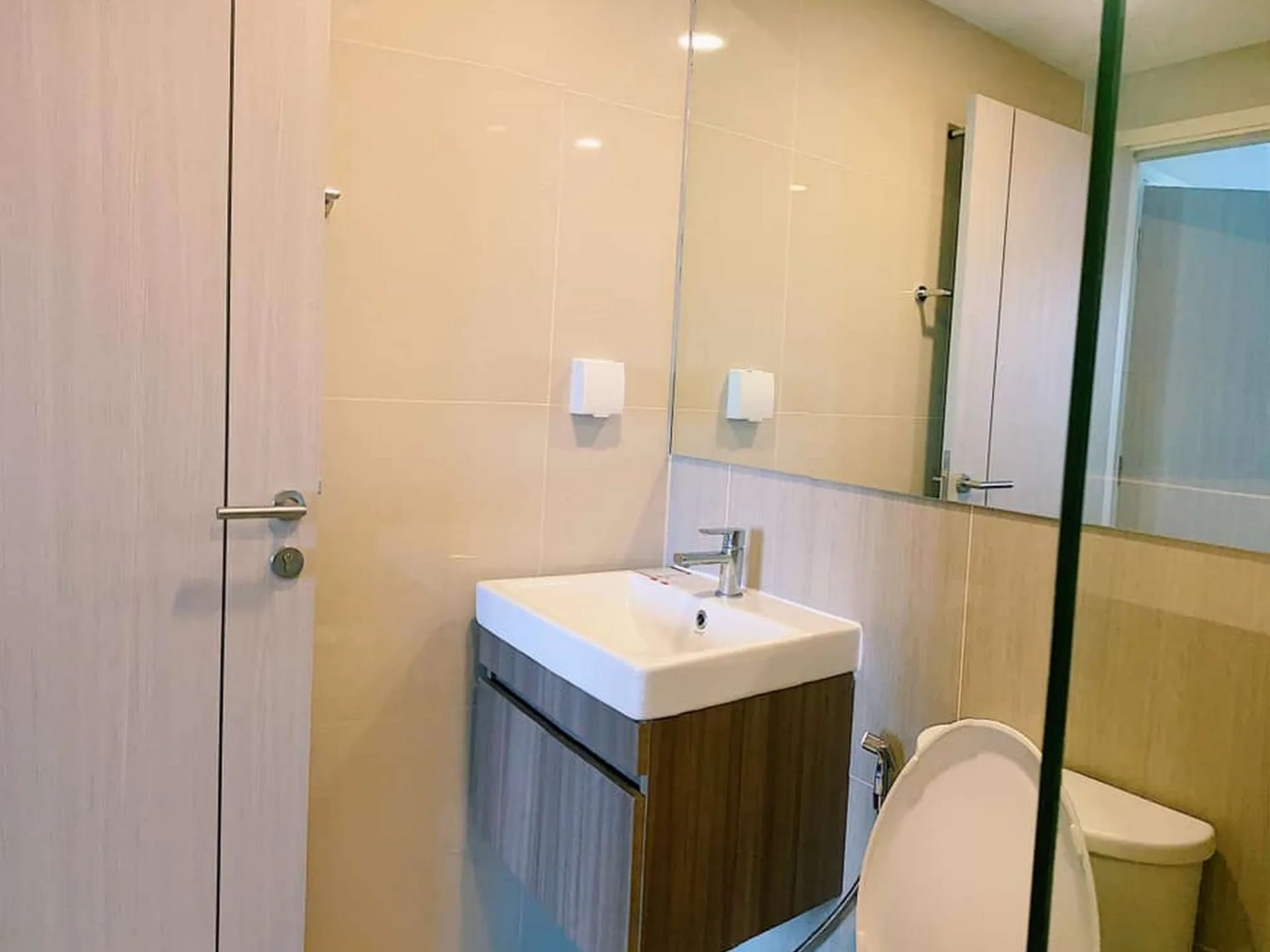 Property photos for Ikon Sukhumvit 77