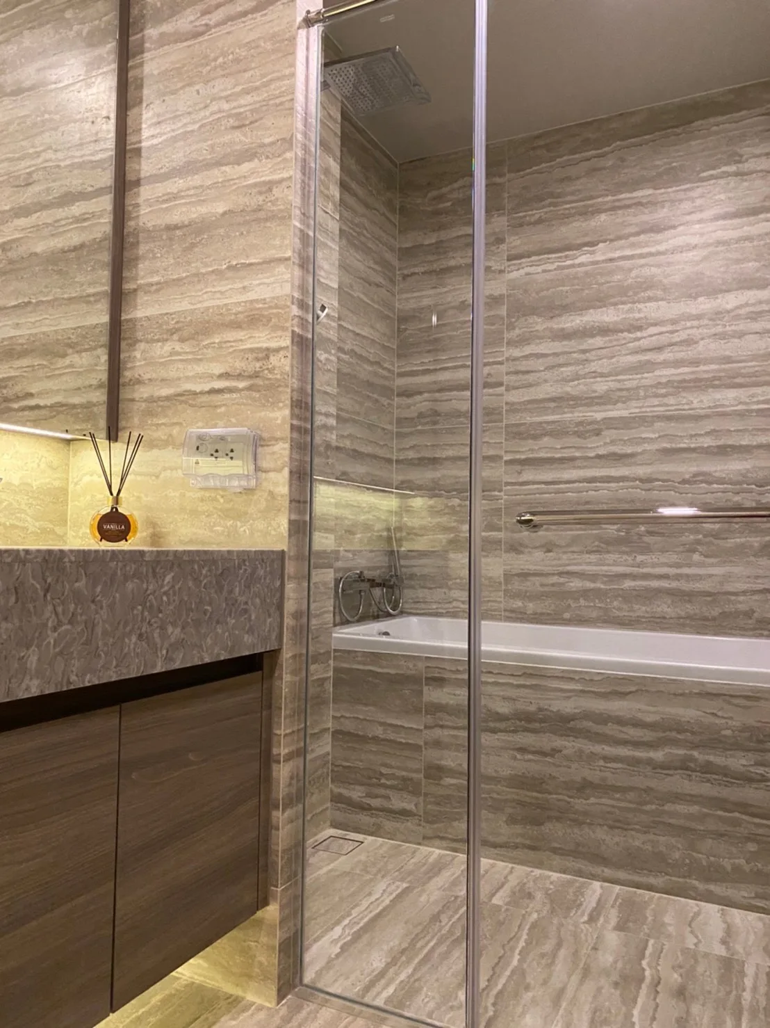 Property photos for Celes Asoke