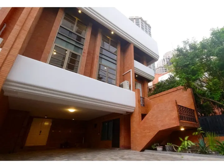 Property photos for Single House Soi Ruamrudee