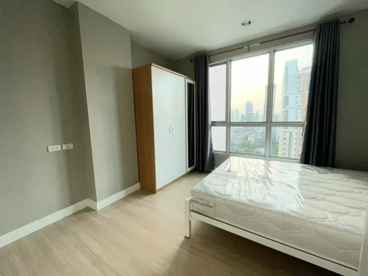 Property photos for Life @ Sathorn 10