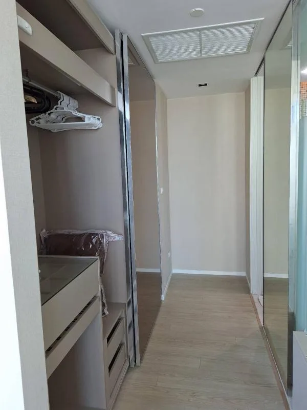 Property photos for The Room Sukhumvit 21