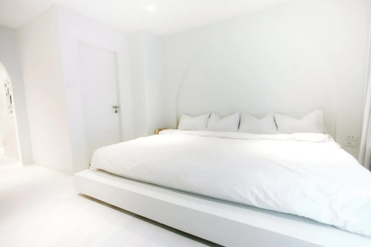 Property photos for Navin Court