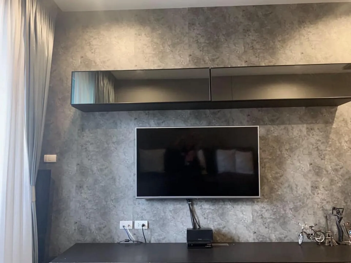 Property photos for Circle Condominium