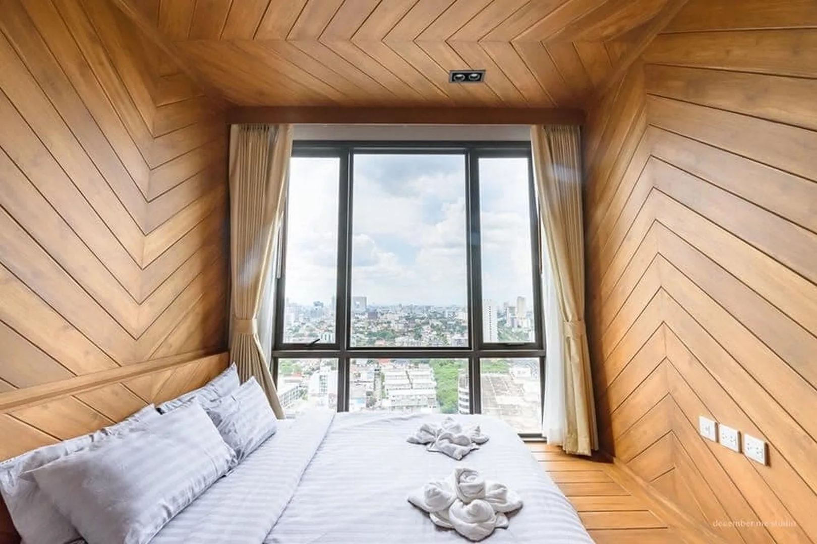 Property photos for Whizdom Avenue Ratchada - Ladprao