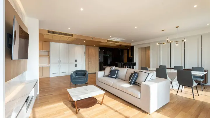 Property photos for The Legend Saladaeng