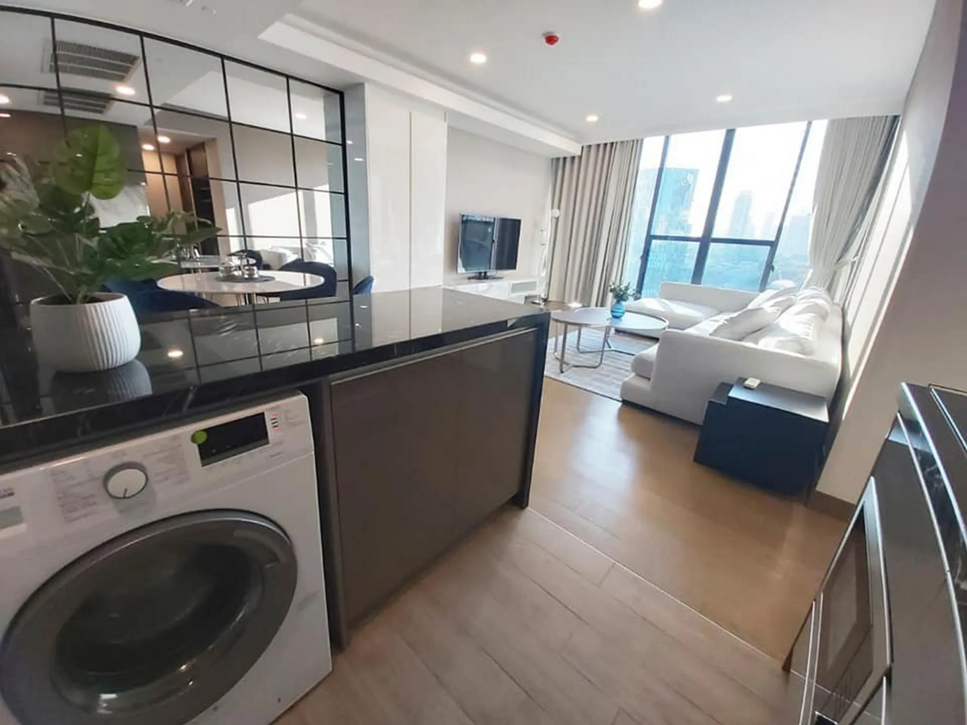 Property photos for Siamese Exclusive Queens