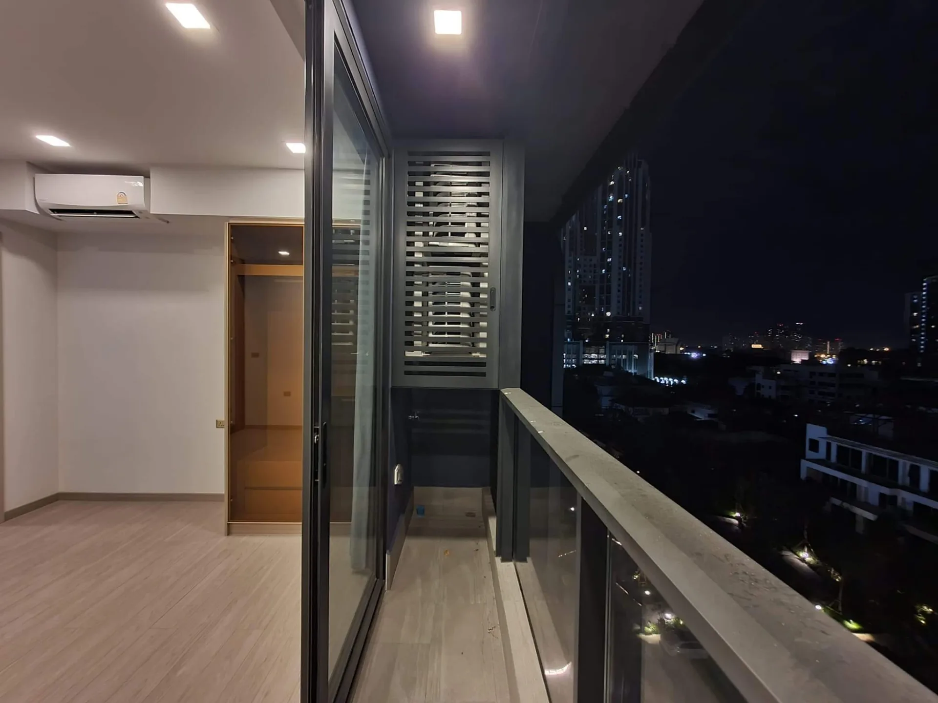 Property photos for One 9 Five Asoke - Rama 9