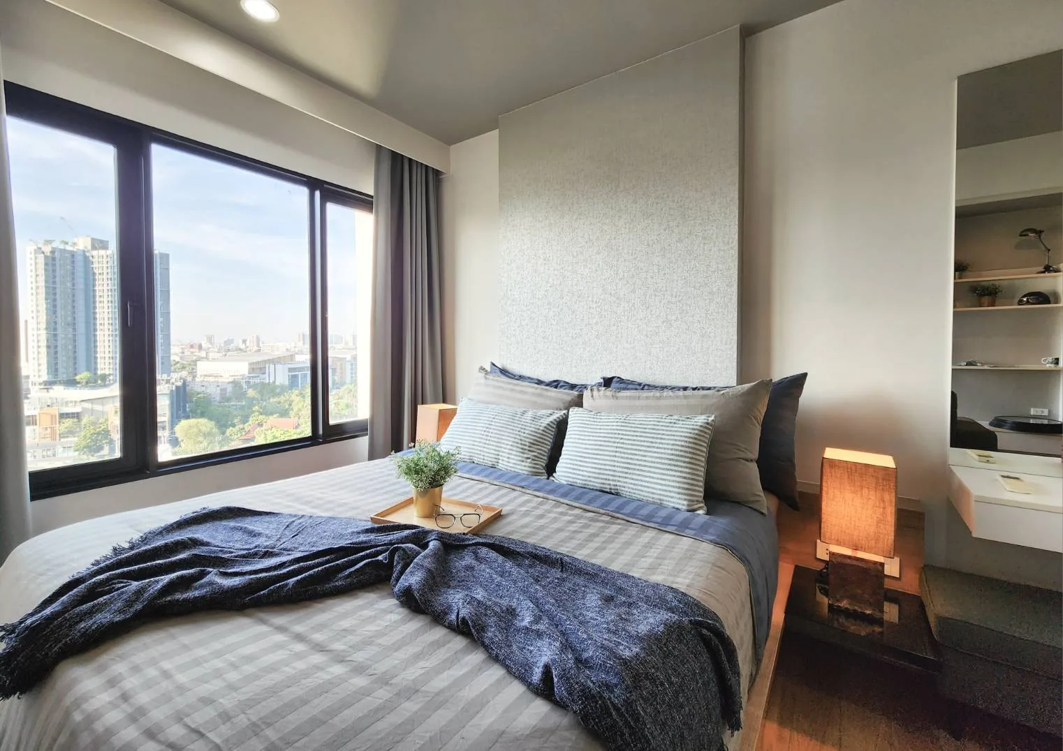 Property photos for Blocs 77