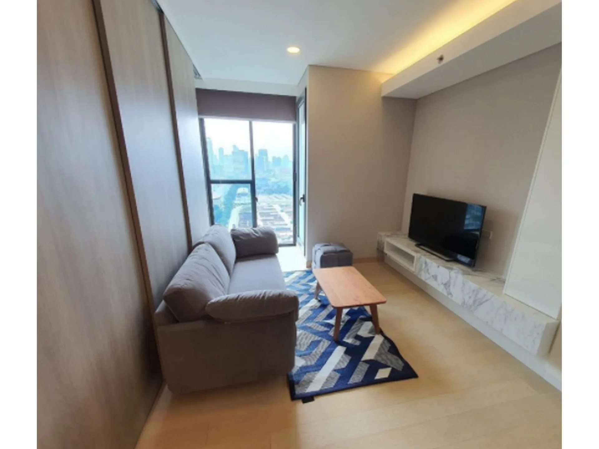 Property photos for Siamese Exclusive Queens