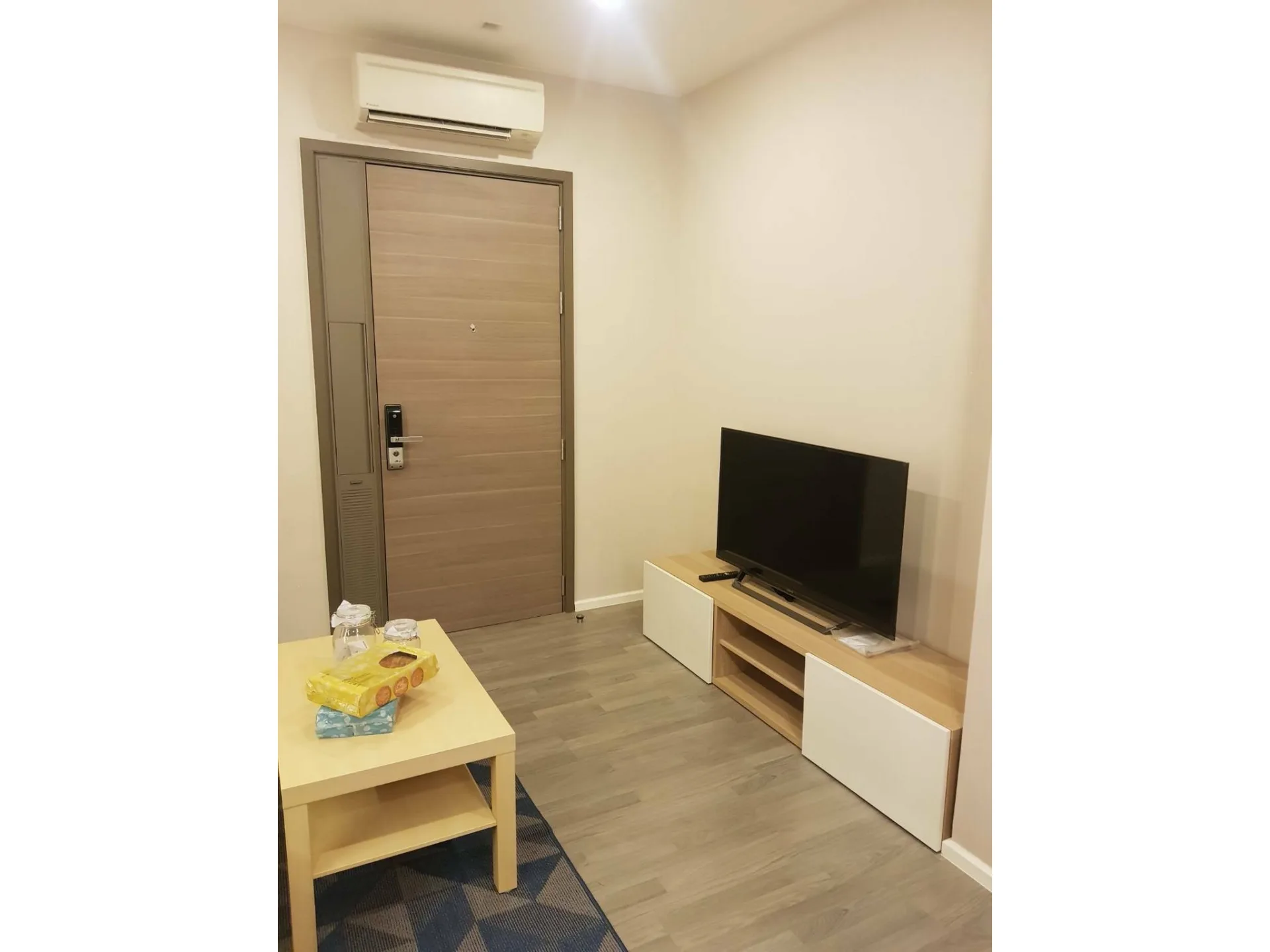 Property photos for The Room Sukhumvit 69