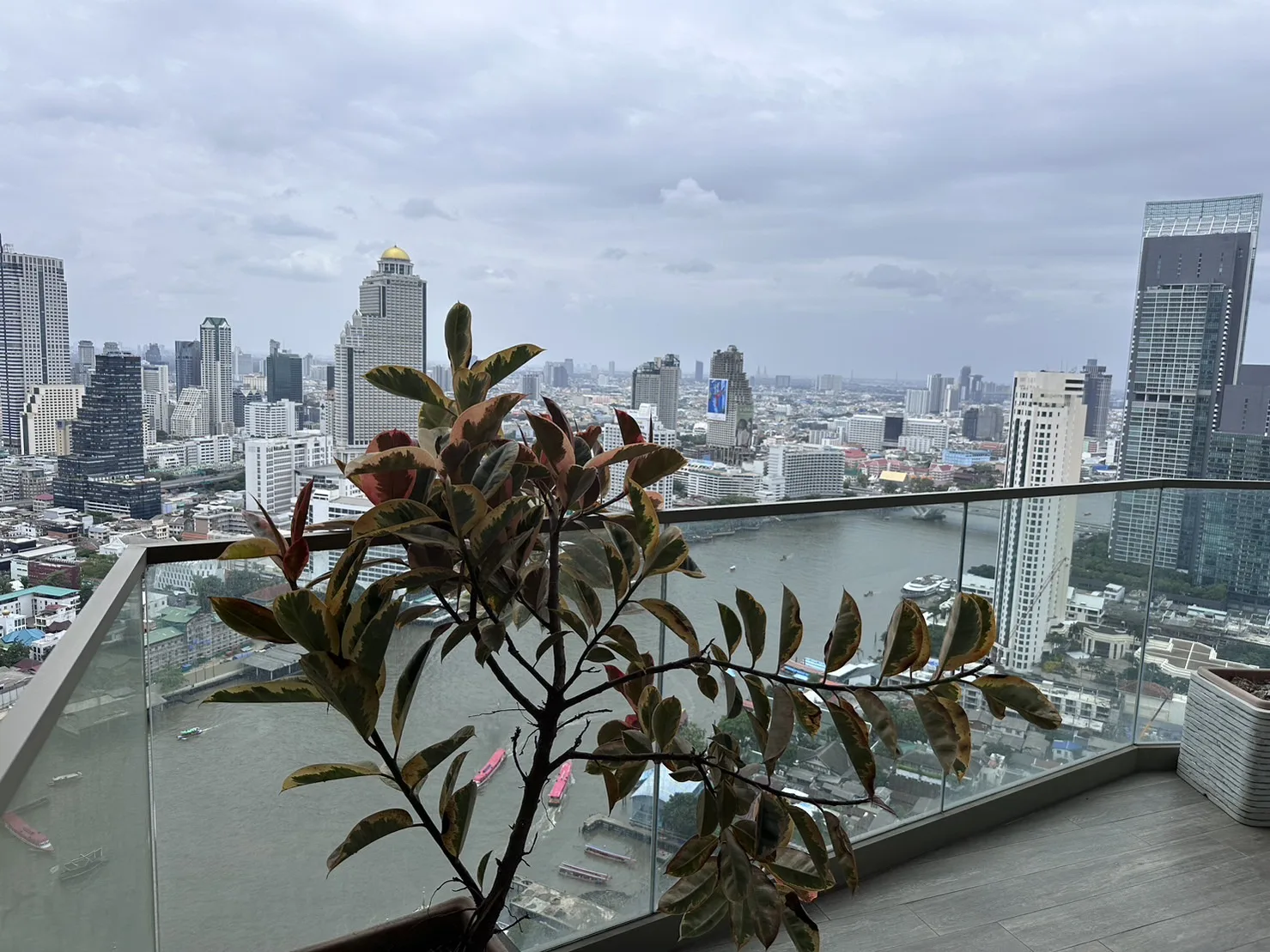 Property photos for Magnolias Waterfront Residences