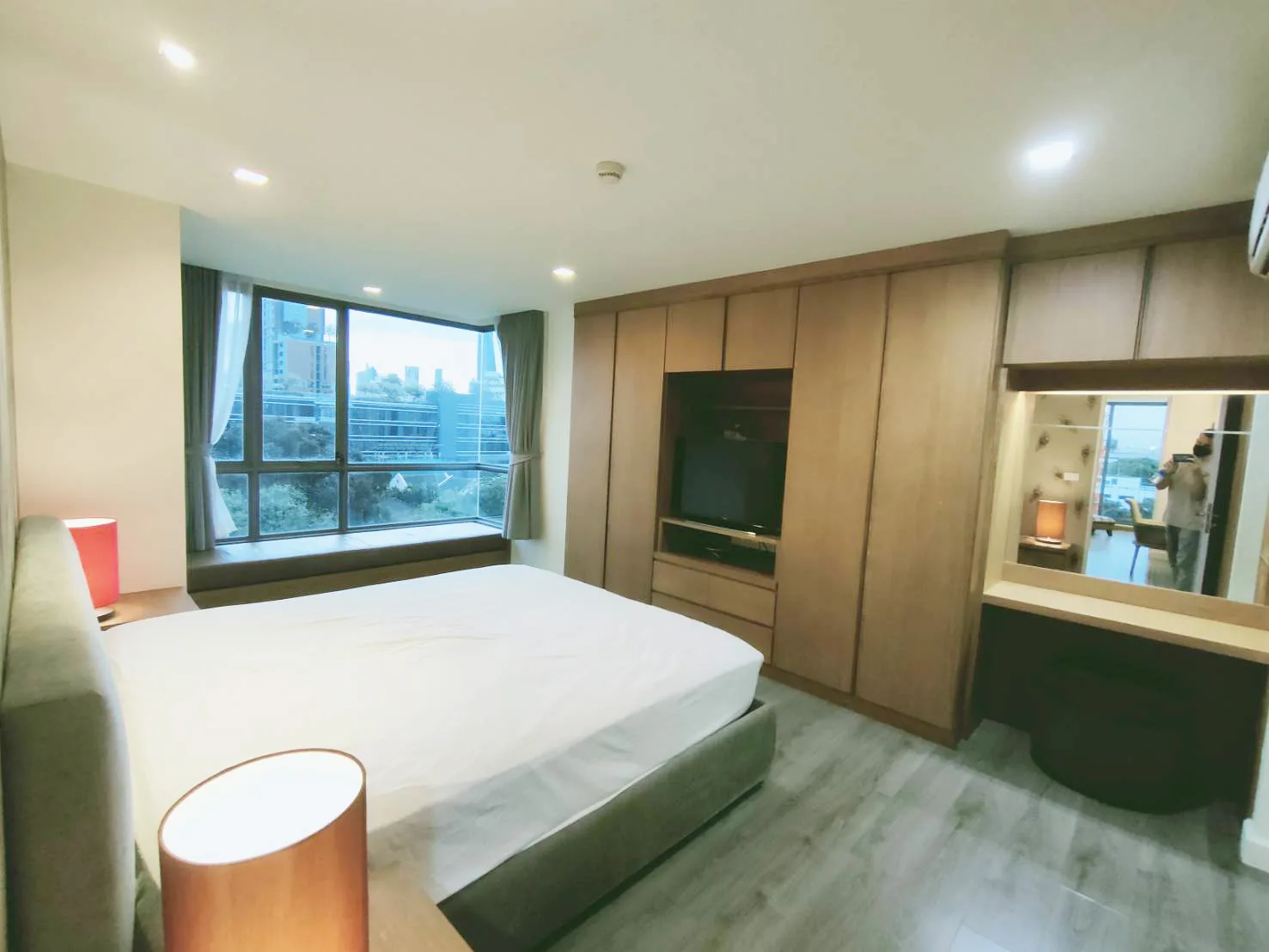 Property photos for The Room Sukhumvit 40