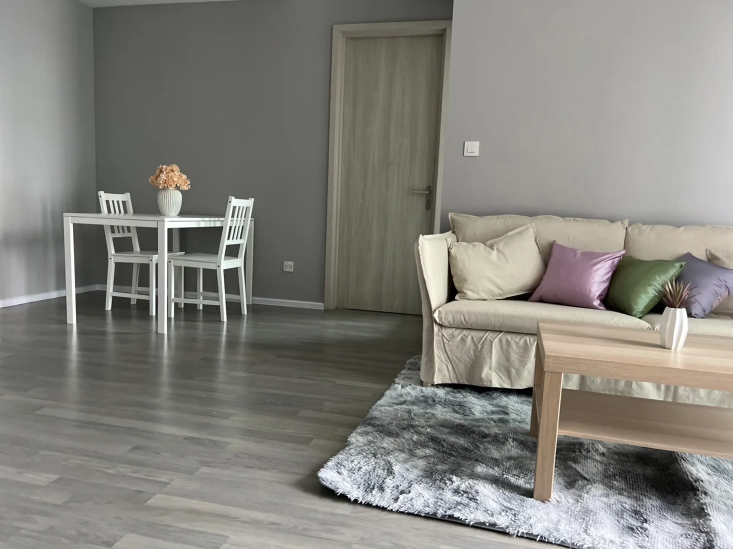 Property photos for 333 Riverside