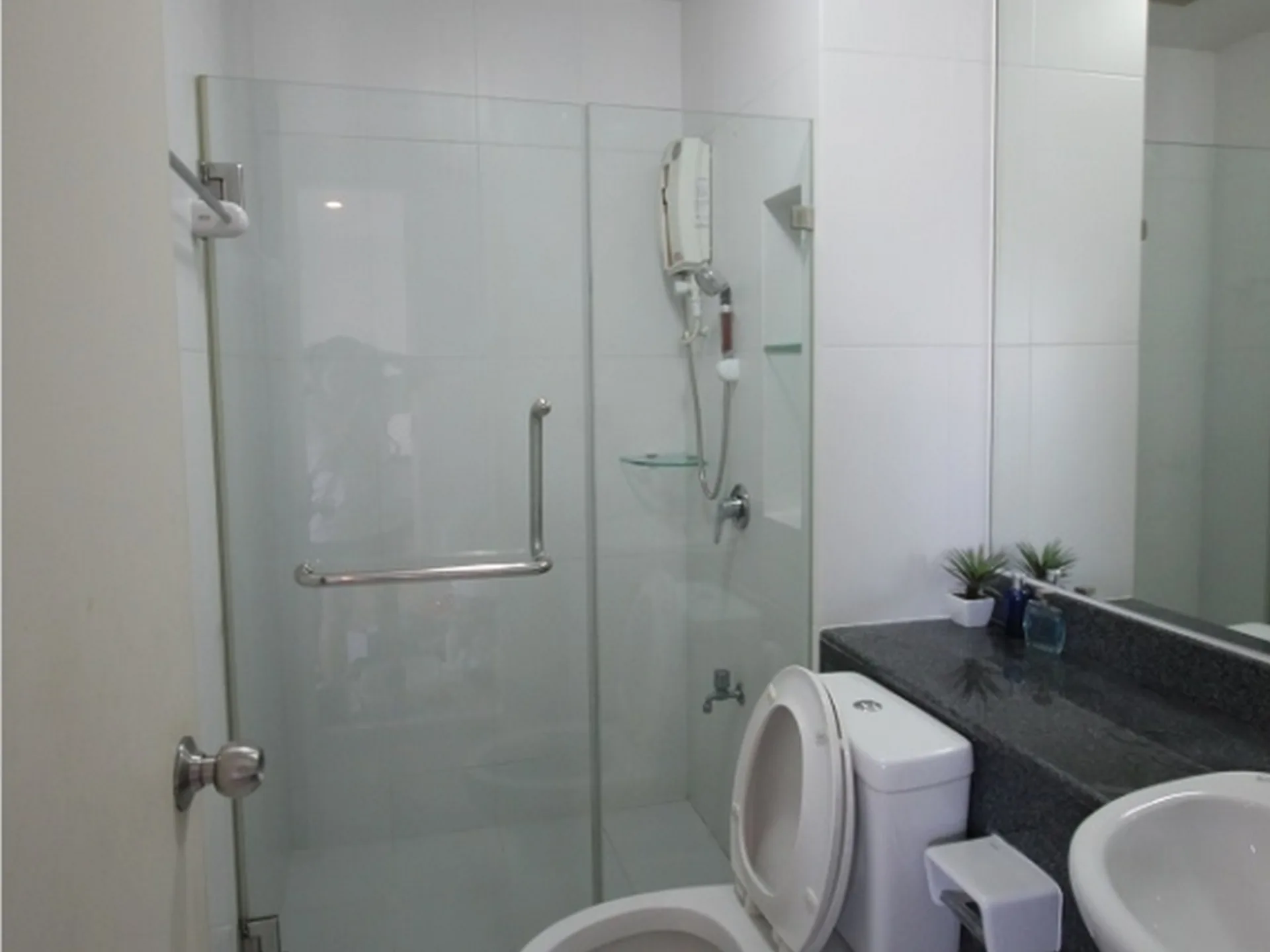 Property photos for The Parkland Taksin - Thapra