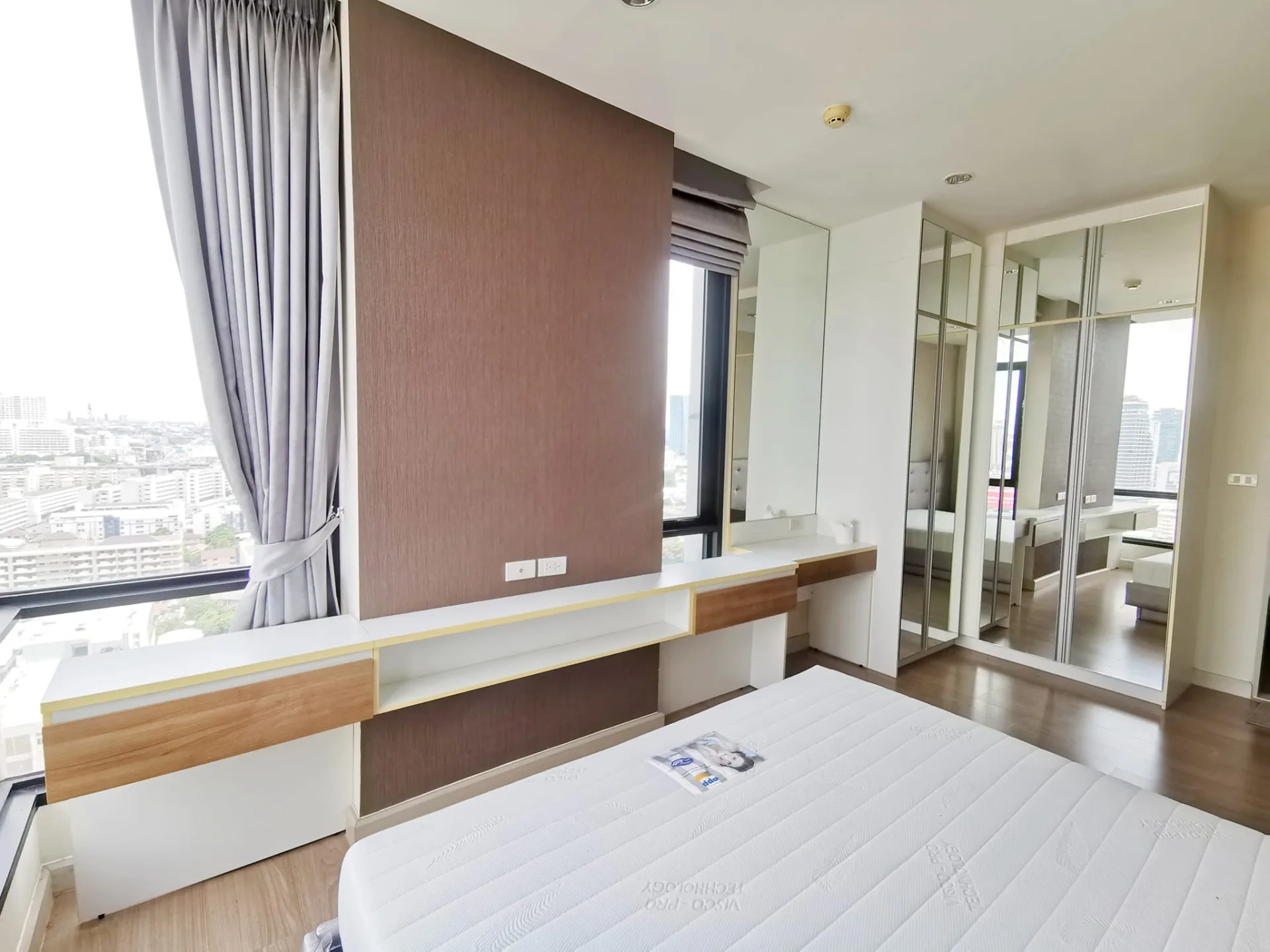 Property photos for The Capital Ratchaprarop-Vibha