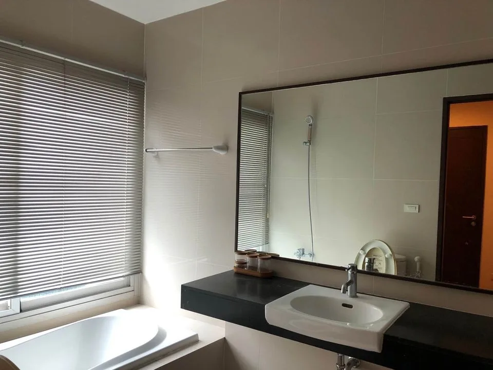 Property photos for Noble Ora