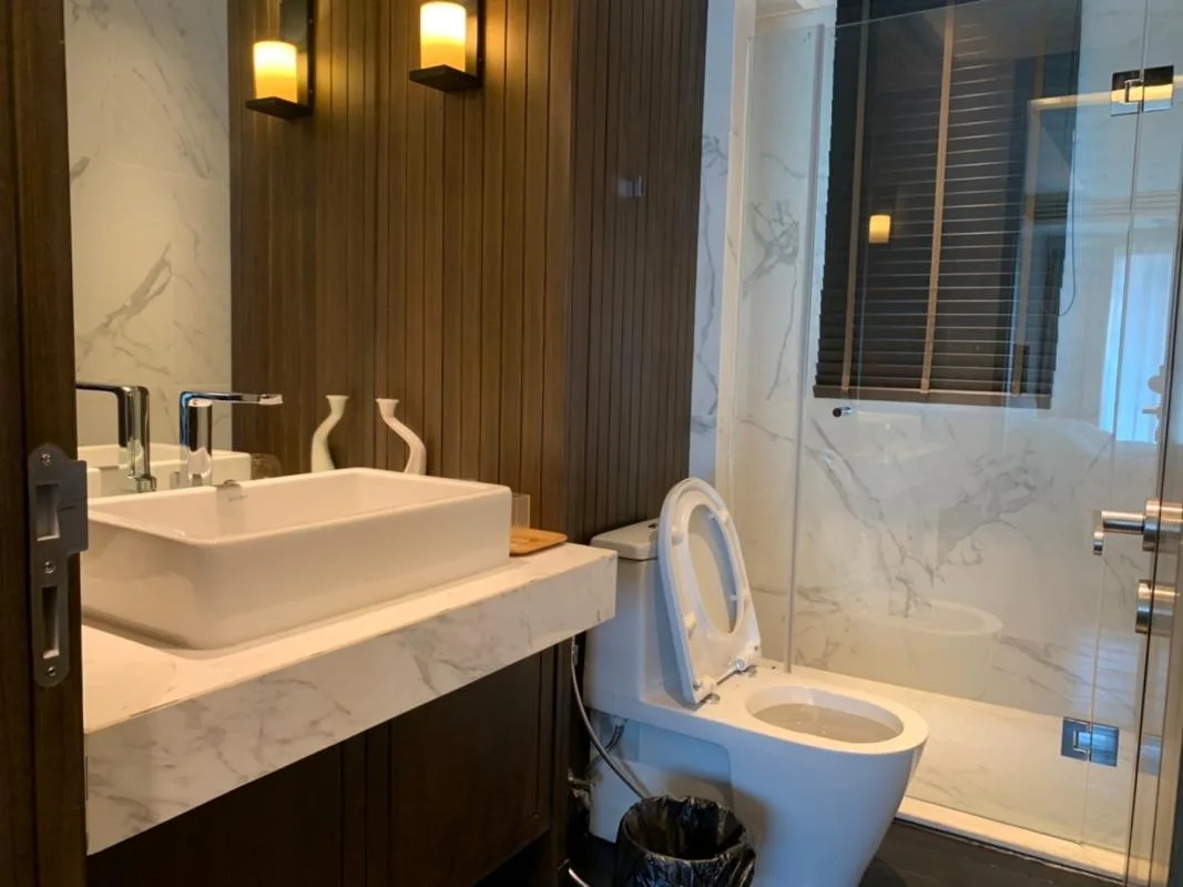 Property photos for The Crest Sukhumvit 24