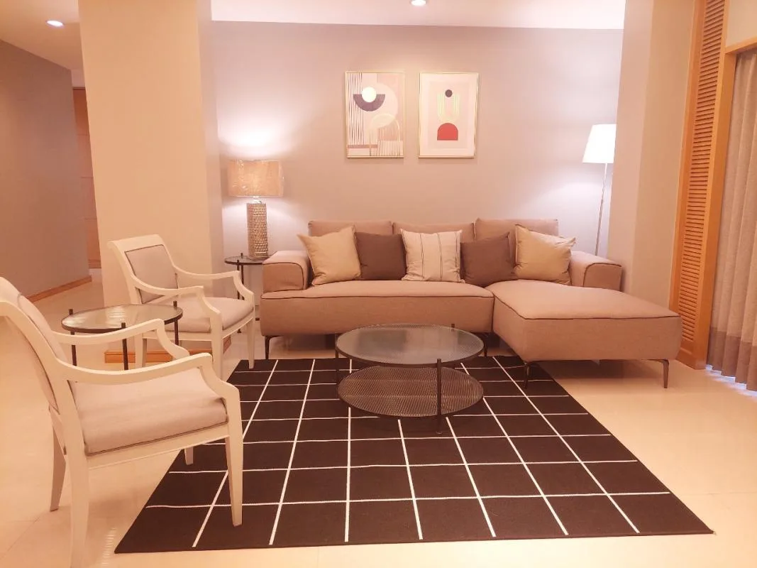 Property photos for Esmeralda Apartments