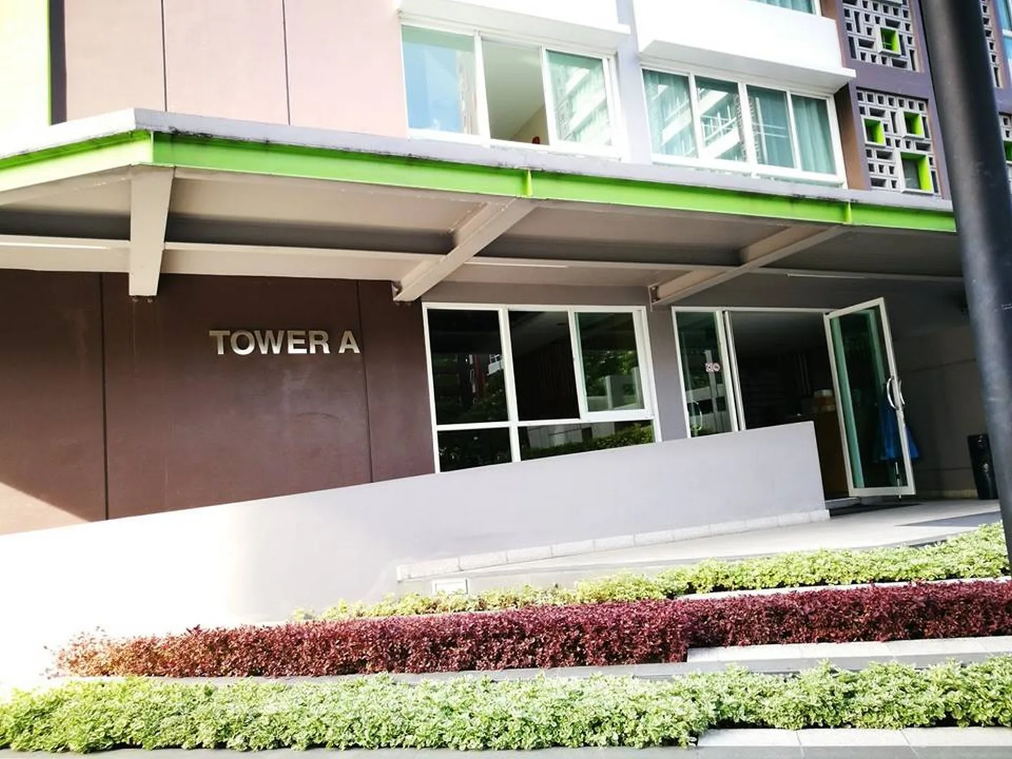Property photos for I-biza