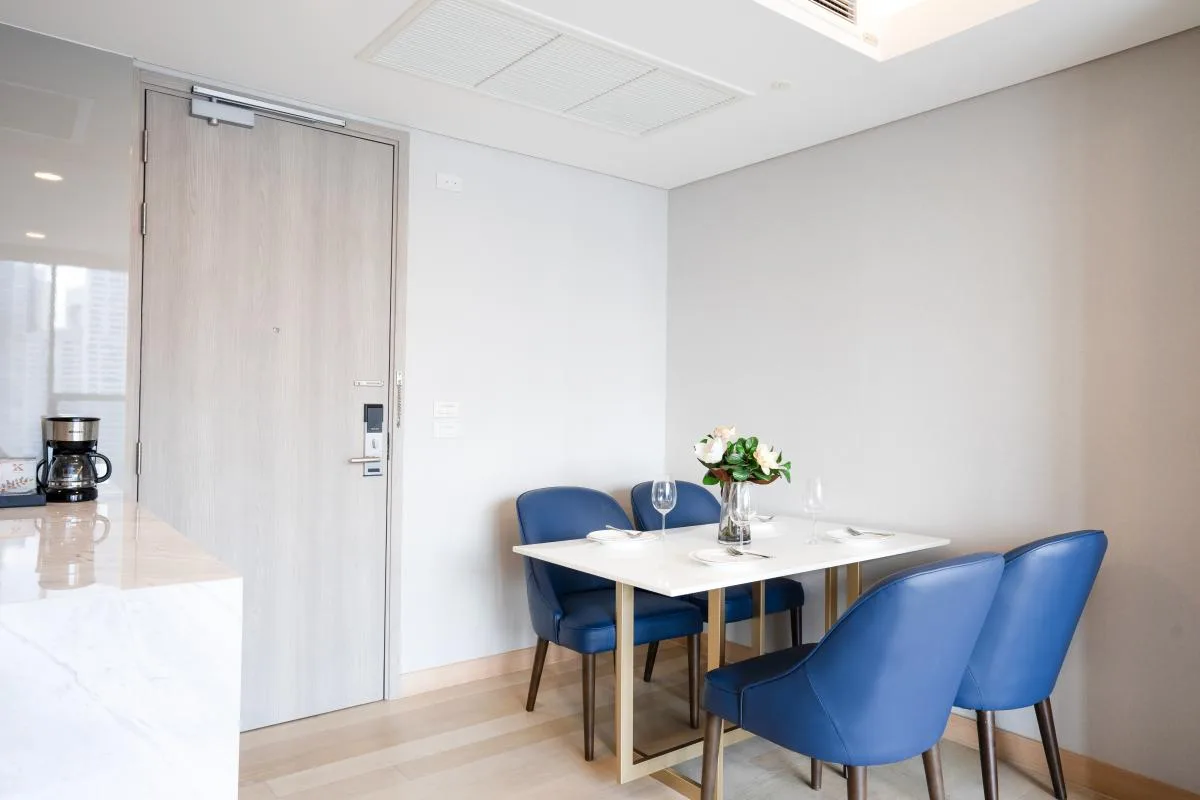 Property photos for Siamese Exclusive Queens
