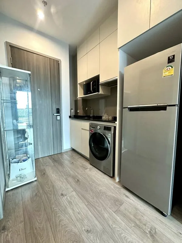 Property photos for Whizdom Avenue Ratchada - Ladprao