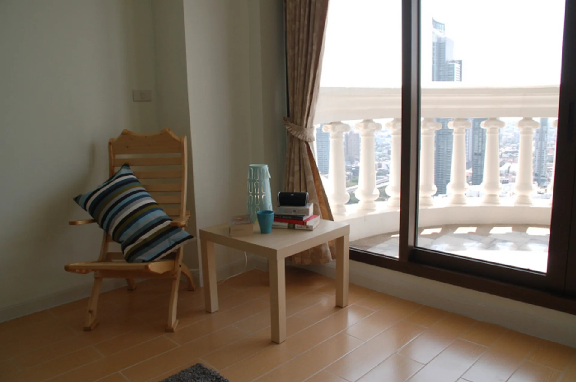 Property photos for State Tower