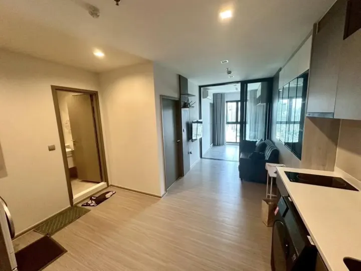Property photos for Life Asoke Hype