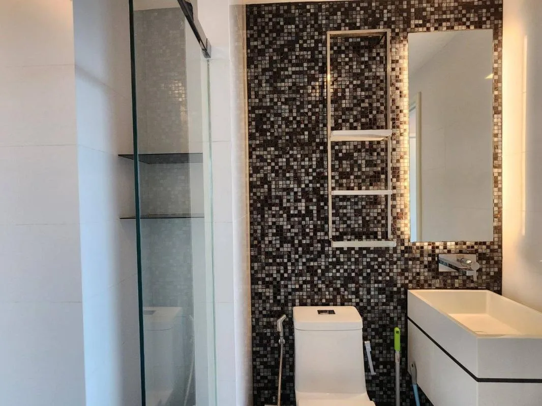 Property photos for The Room Sukhumvit 69