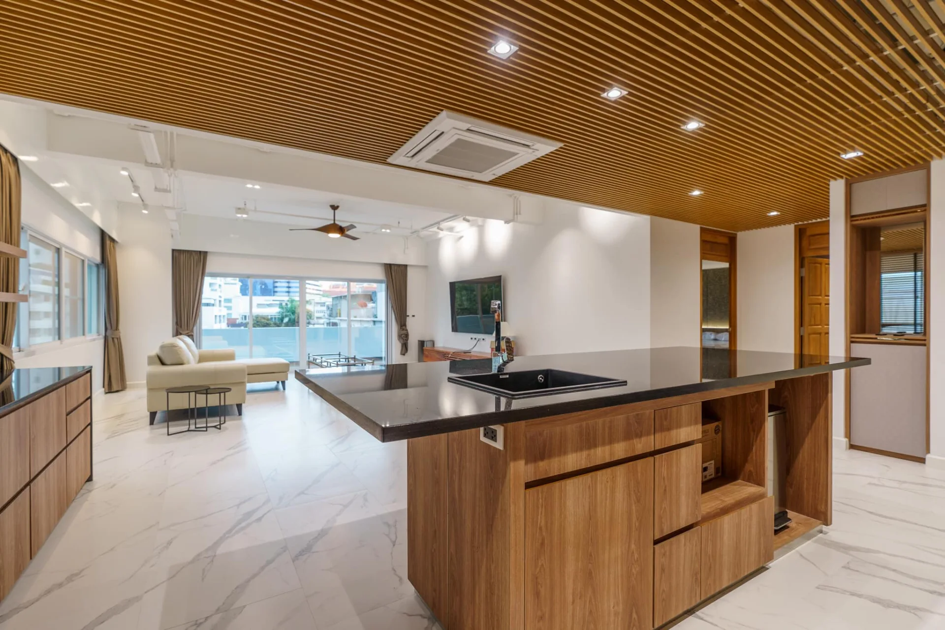 Property photos for 33 Tower