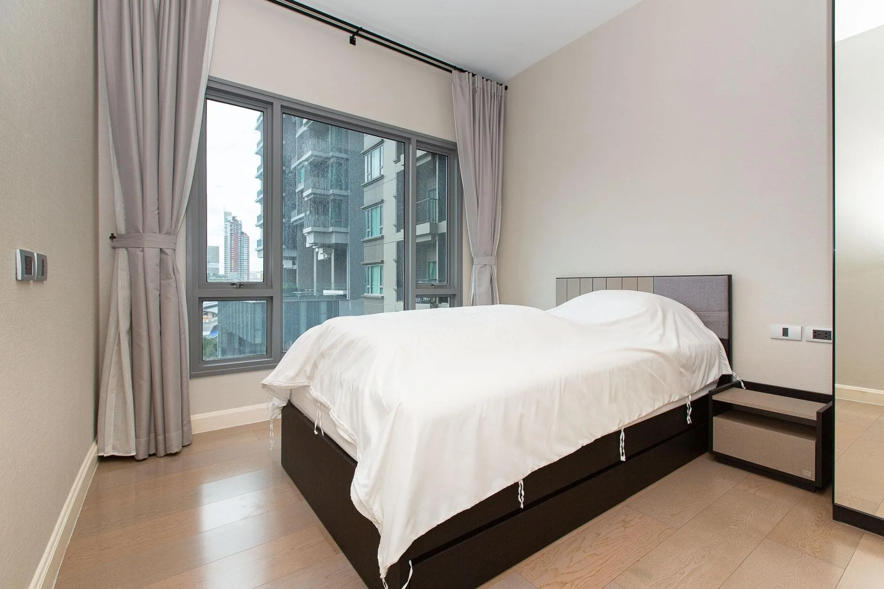 Property photos for The Crest Sukhumvit 34
