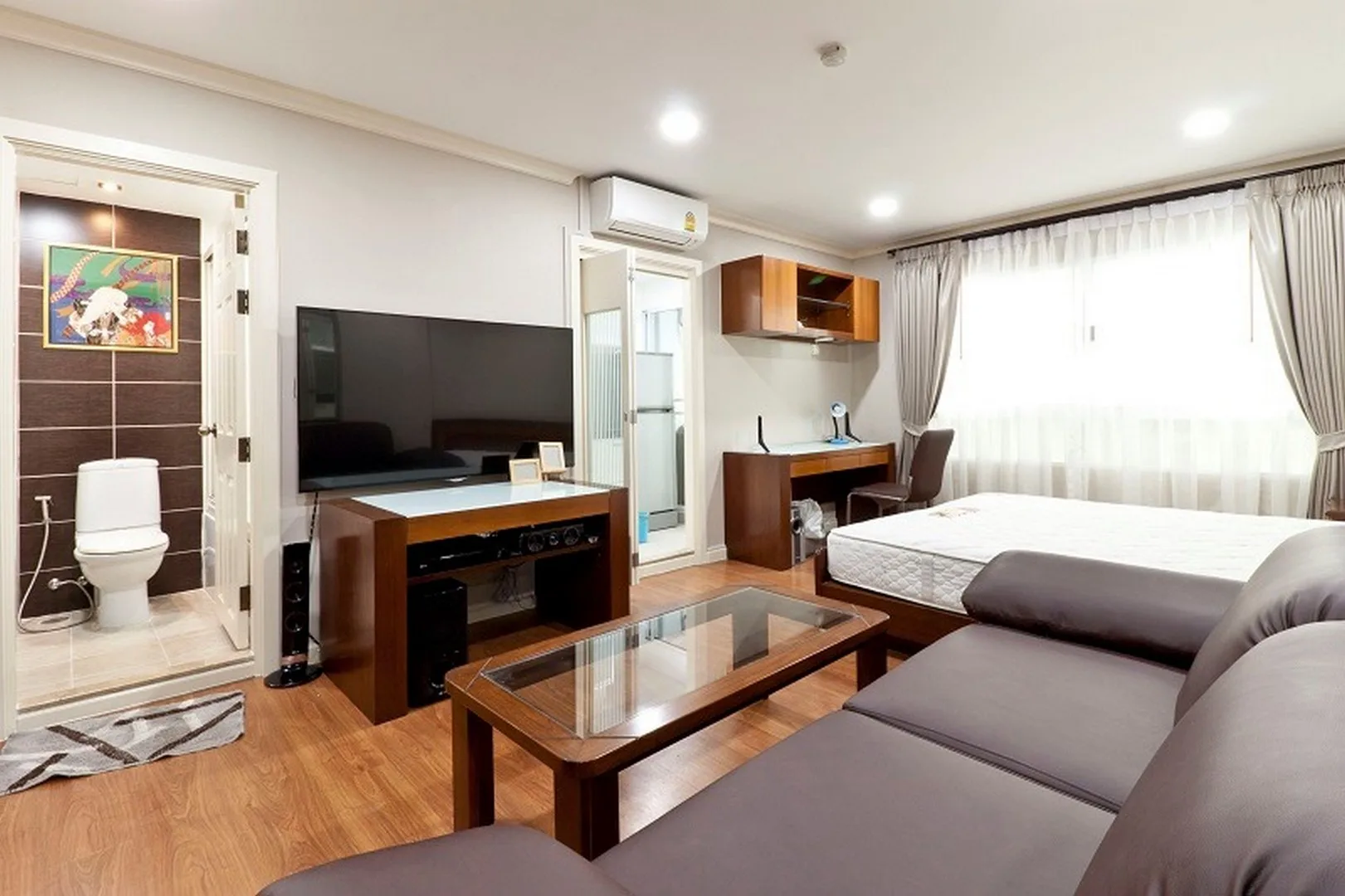 Property photos for Lumpini Suite Sukhumvit 41