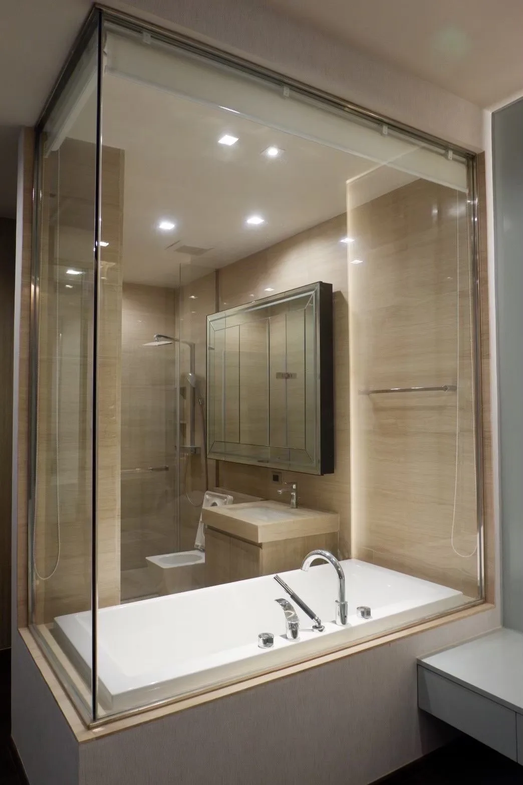 Property photos for The XXXIX by Sansiri