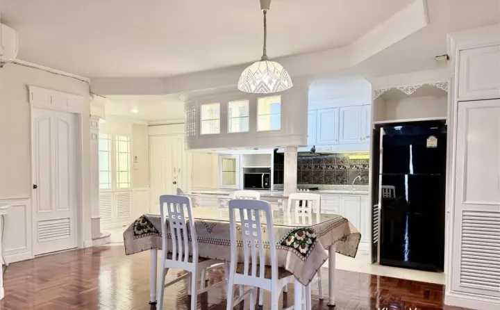 Property photos for Las Colinas