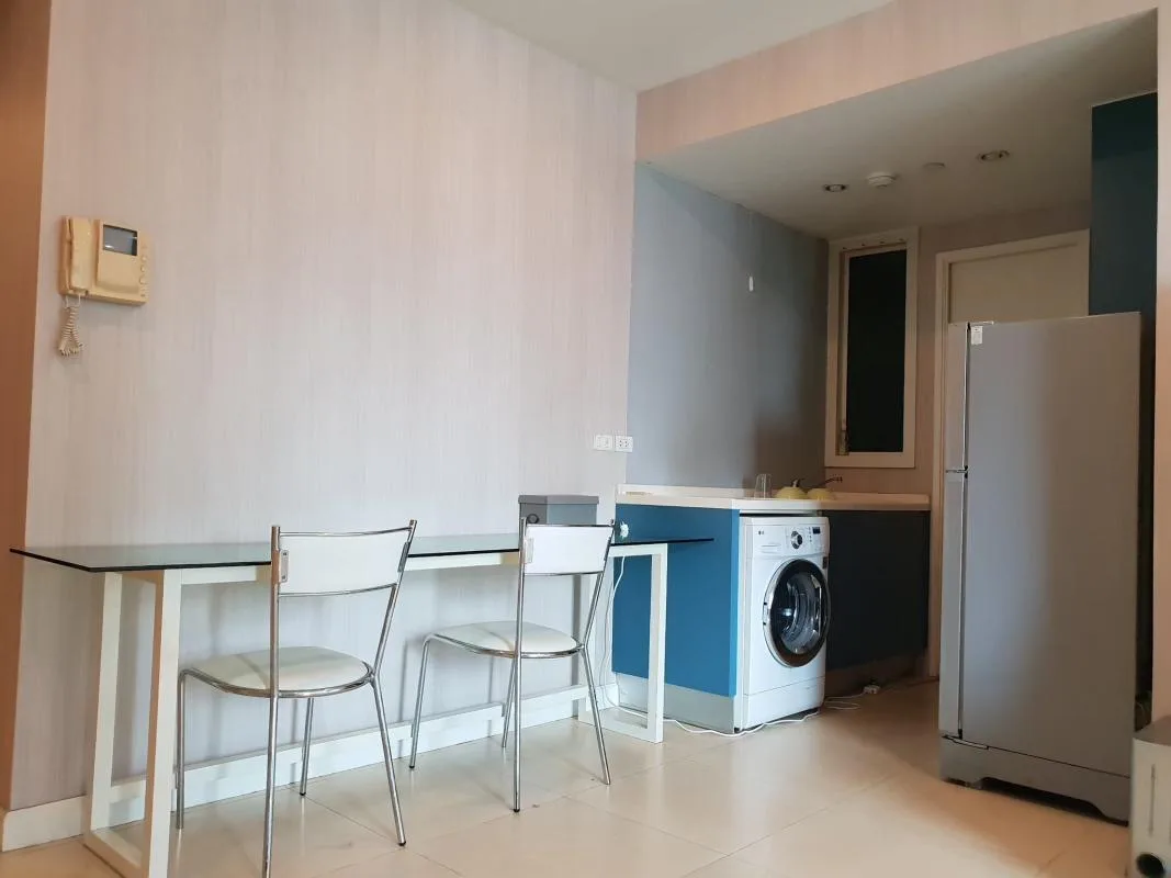 Property photos for MANHATTAN CHIDLOM