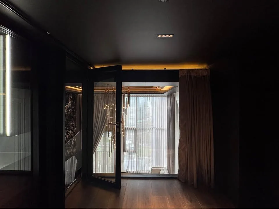 Property photos for Knightsbridge Space Ratchayothin