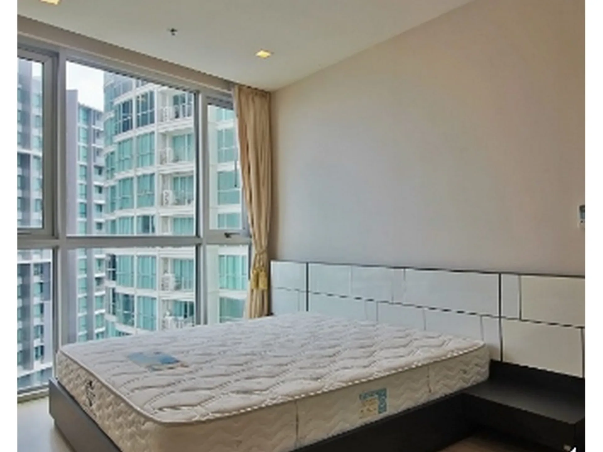Property photos for Sky Walk Condominium