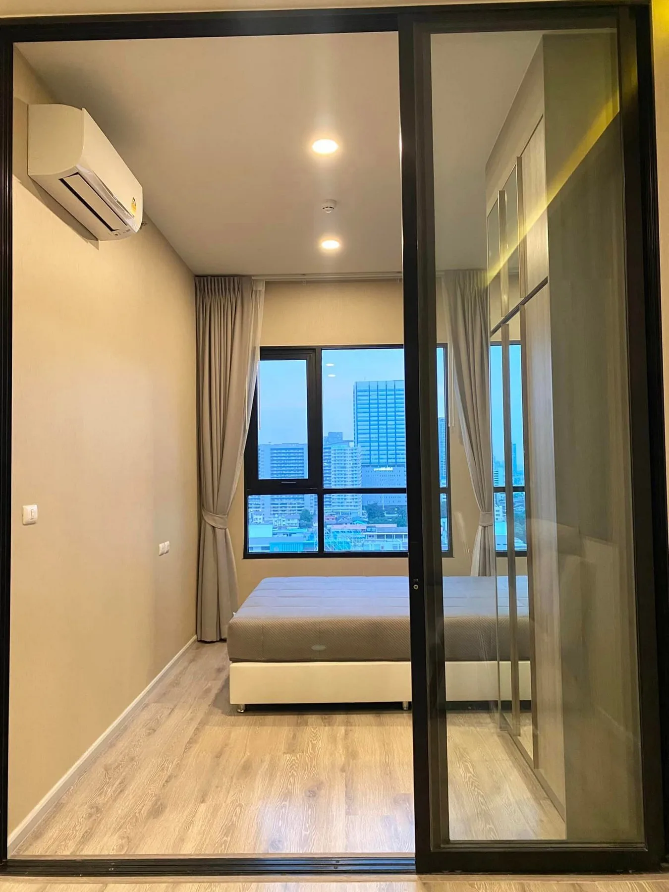 Property photos for KnightsBridge Prime Ratchayothin