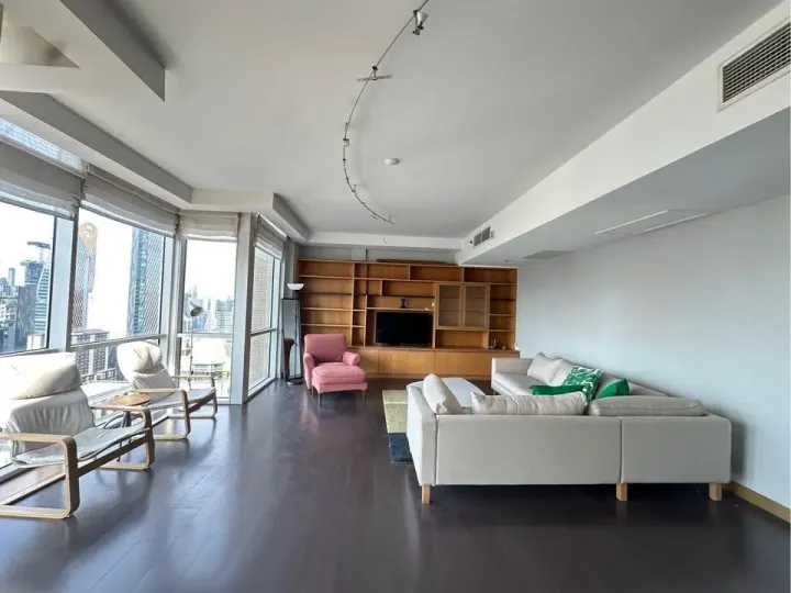 Property photos for Langsuan Ville