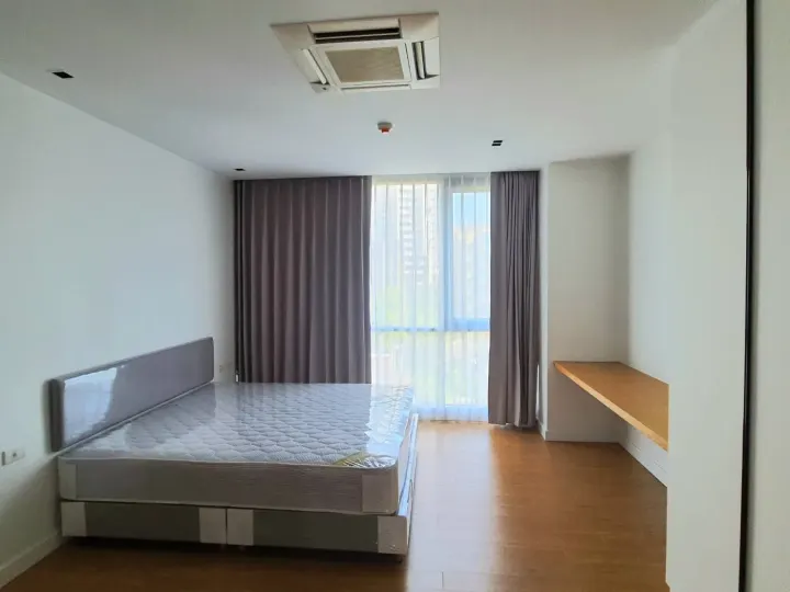 Property photos for Chern Residence