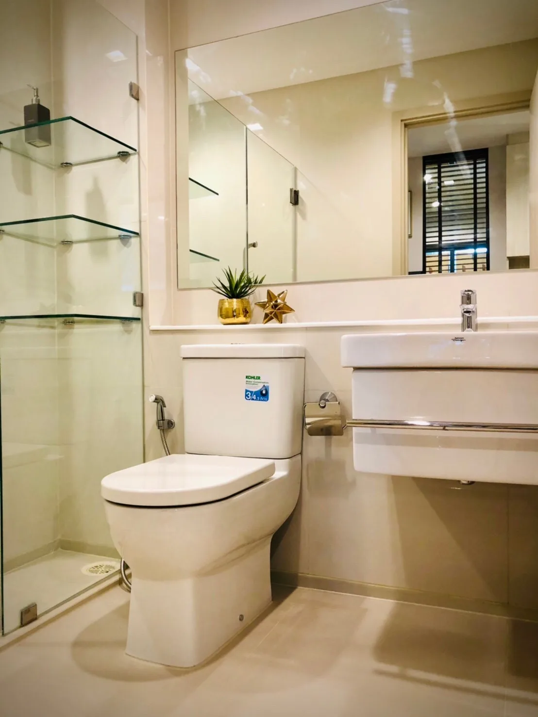 Property photos for Life One Wireless