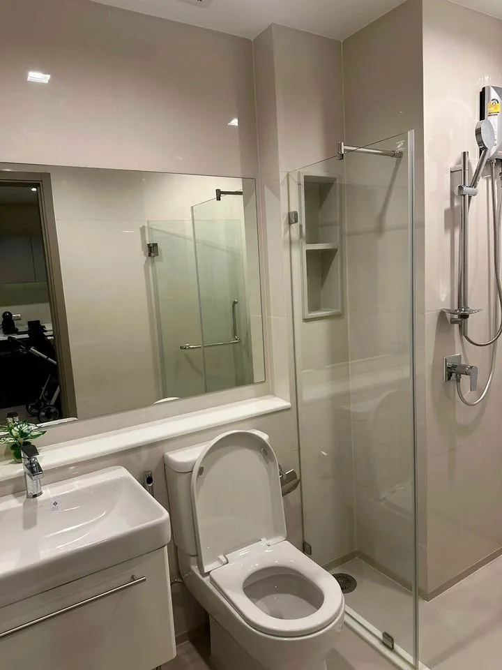 Property photos for Life Asoke Hype