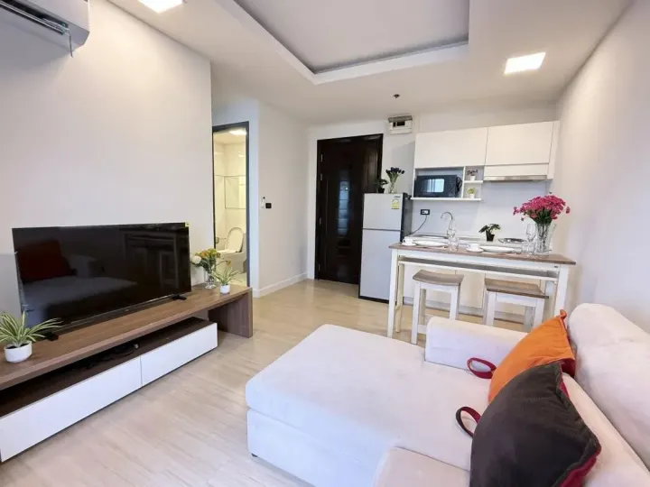 Property photos for Thru Thonglor