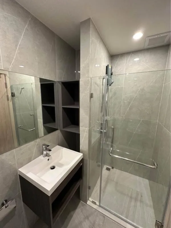 Property photos for Nue District R9