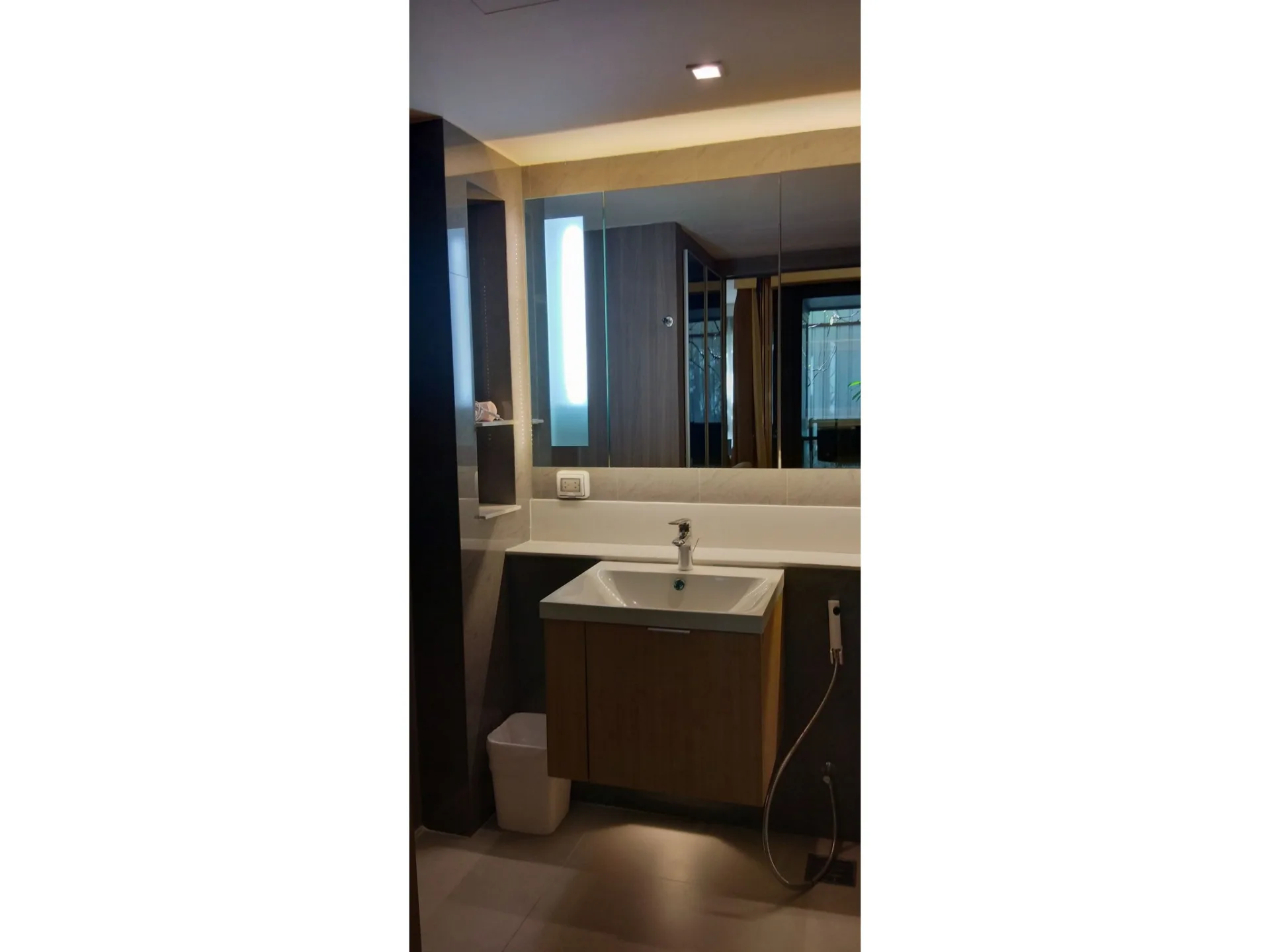 Property photos for Urbitia Thong Lo