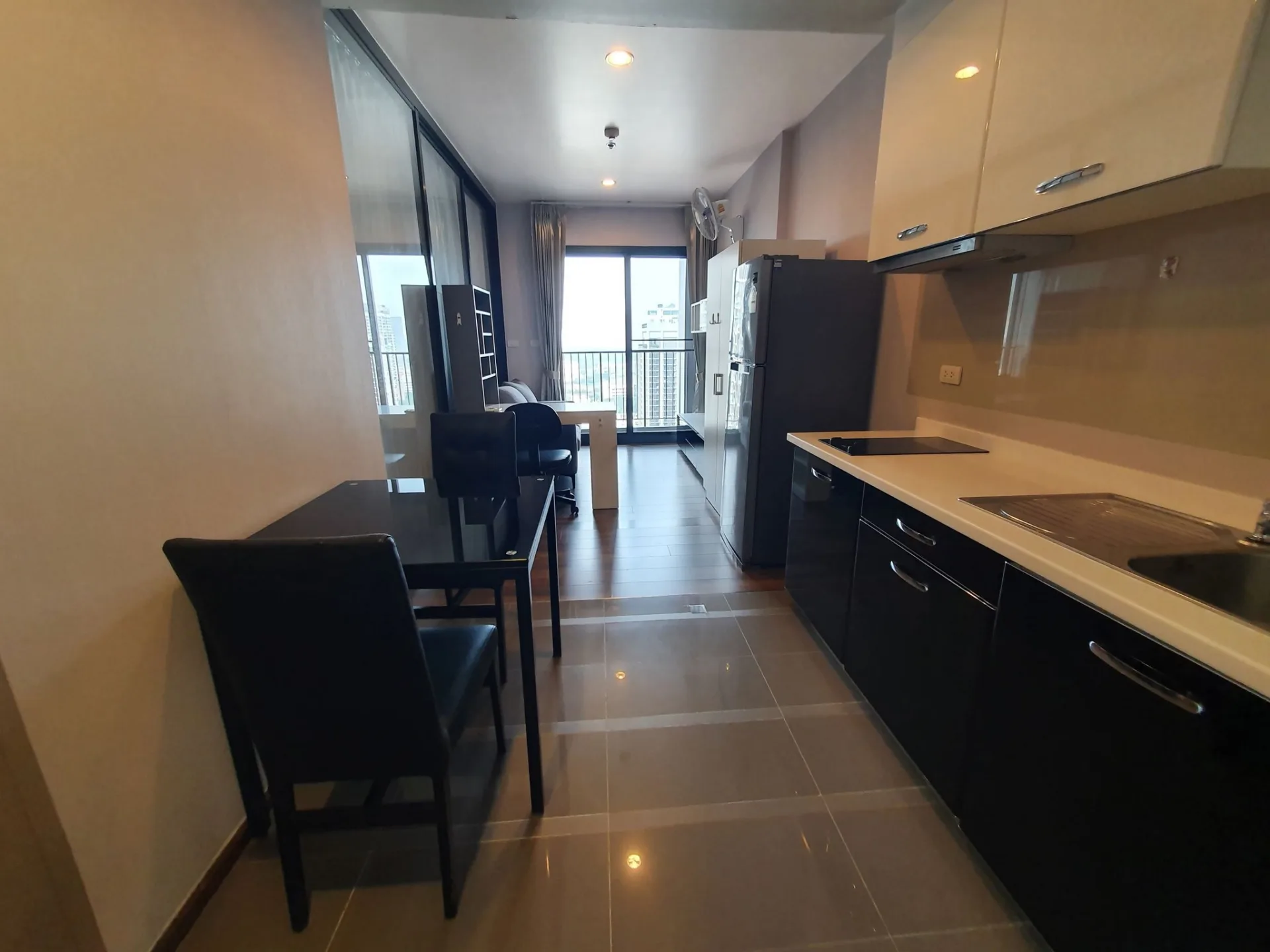 Property photos for Onyx Phaholyothin