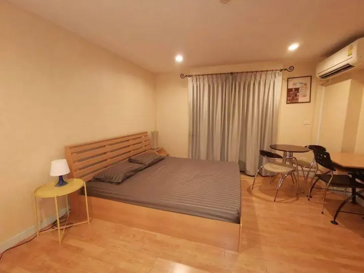 Property photos for Silom Terrace